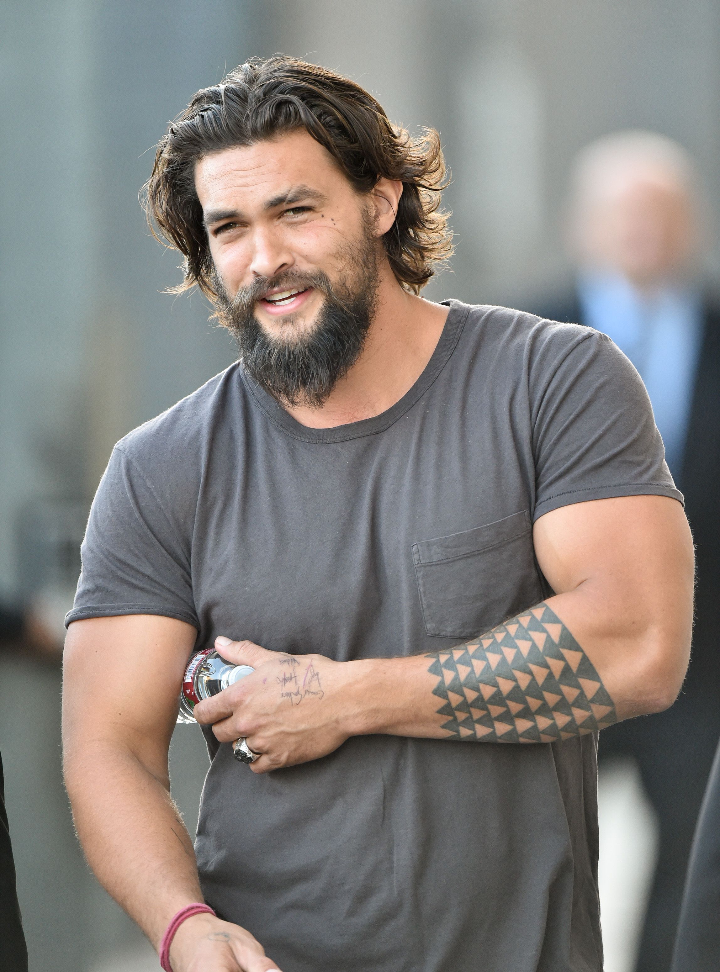 Jason Momoa được Nhà sản xuất Game of Thrones phát hiện nhờ fan online