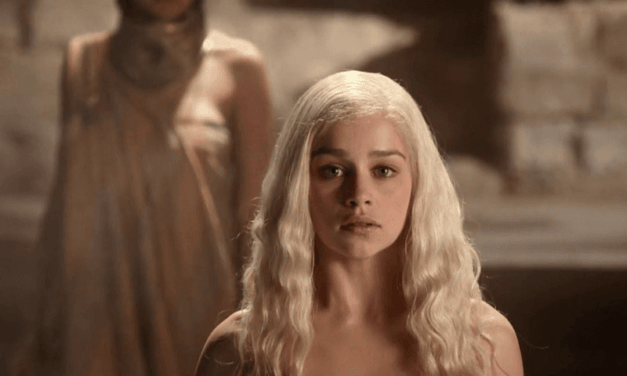 Emilia Clarke tiết lộ món đồ cô muốn nhất ở Game of Thrones, nhưng không thể có