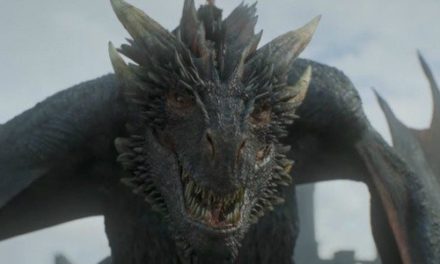 Nhà sản xuất ‘Game of Thrones’ cuối cùng đã xác nhận Drogon làm gì với xác của Daenerys